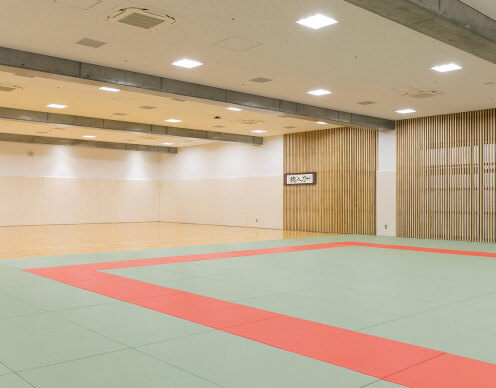 武道場（剣道=フローリング・柔道=畳）